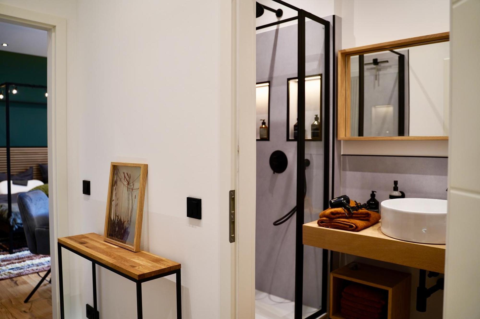 Edler Wohnraum Luxurioeses Studio Im Zentrum Mit Balkon, Kaffeevollautomat, Klima & Parkplatz Zwickau Exteriér fotografie