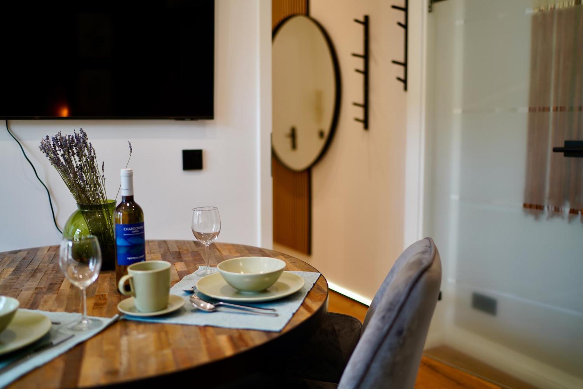 Edler Wohnraum Luxurioeses Studio Im Zentrum Mit Balkon, Kaffeevollautomat, Klima & Parkplatz Zwickau Exteriér fotografie